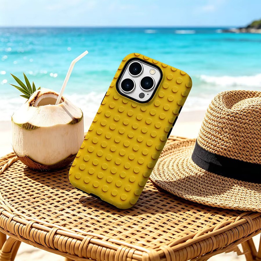 CaseChic MagSafe Schutzhülle für iPhone 17 16 15 14 Pro Max mit gelber Lego-Stud-Textur und stoßfestem Bumper in Gelb - Bild 3