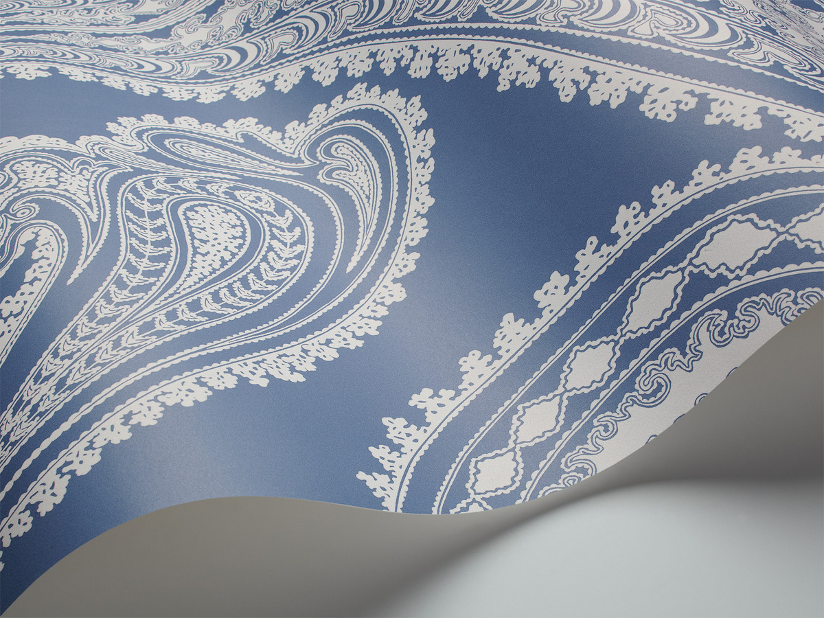 Cole & Son Tapete Rajapur Paisley Design in Dunkelblau und Weiß - Bild 1