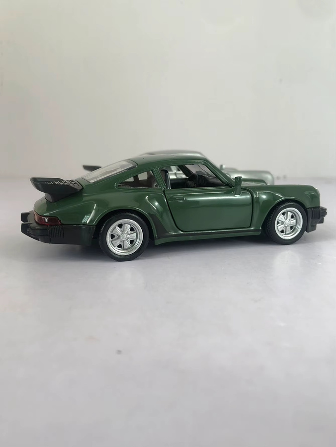 RMZ CITY Porsche 911 1978, Modellauto, 1:36, mit zu öffnenden Türen - Bild 1