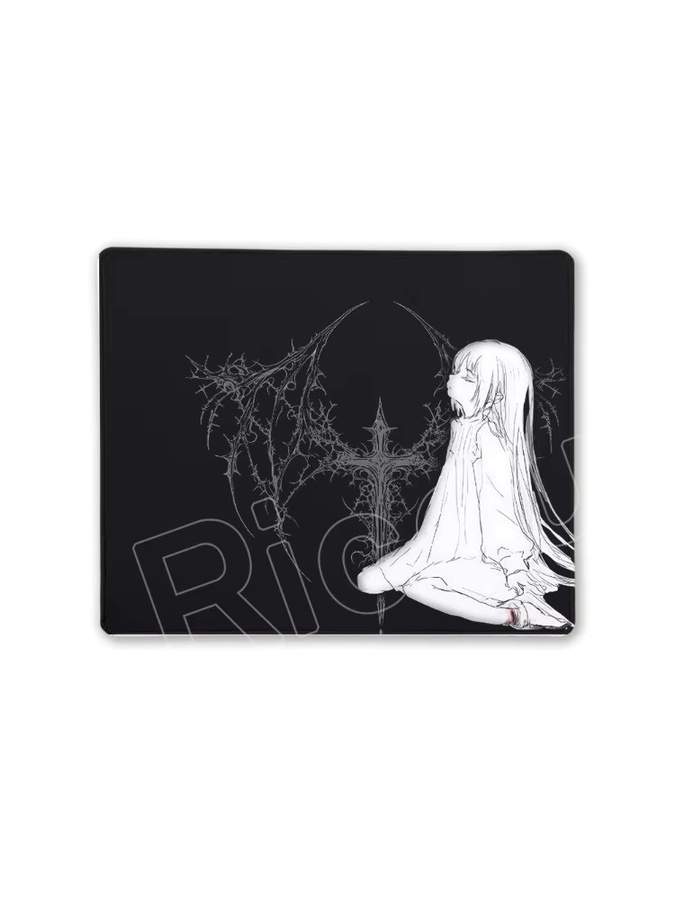 Riccu Anime Gothic Girl Mauspad in Schwarz, rutschfeste Schreibtischunterlage aus Gummi für Gaming und Ästhetik - Bild 3