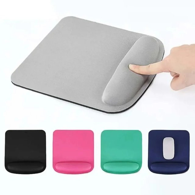 Ergonomisches Mauspad mit Handgelenkpolster für Gaming und Büro in Schwarz und Grau - Bild 1