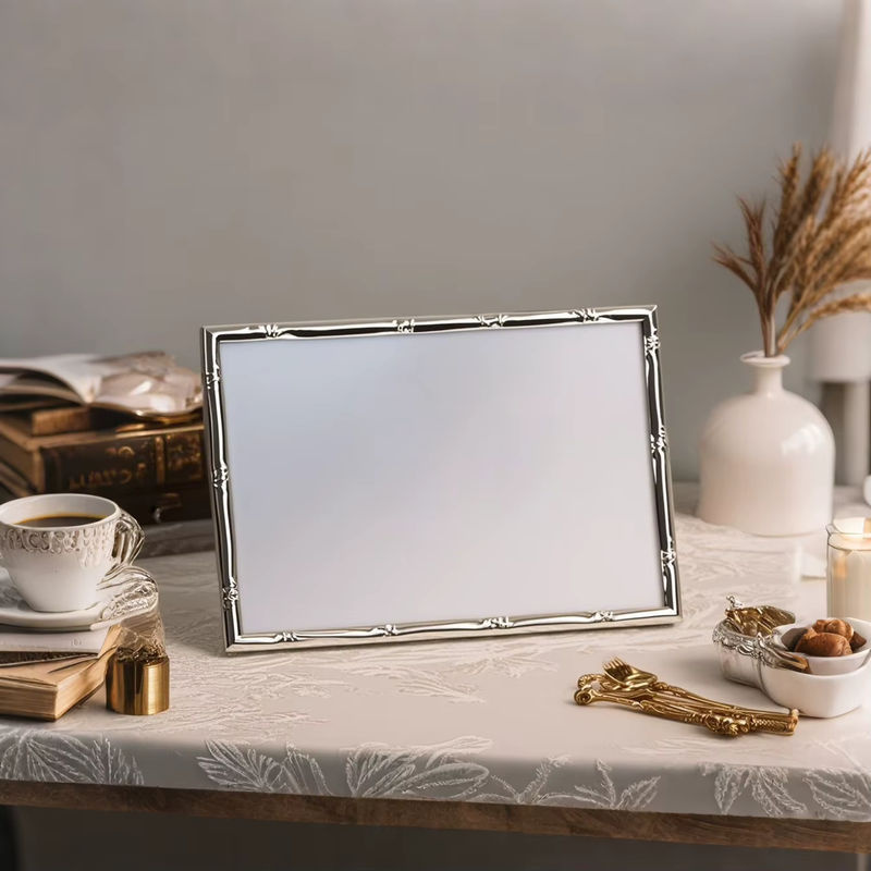 ANGDUO Aluminium-Fotorahmen aus Metall in Silber, rechteckiger Bilderrahmen als Tischaufsteller für Hochzeit und Dekoration, 10x15 cm - Bild 2