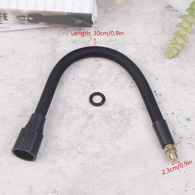 Ergonomische Bewässerungsstange von Binchi Outdoor Product als flexibler und austauschbarer Verlängerungsstab für Sprühflaschen in Schwarz und Grau - Bild 1