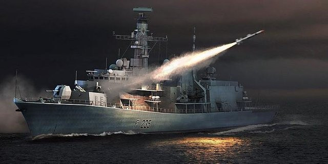 Trumpeter HMS Type 23 Frigate - Monmouth (F235), Fahrzeuge, Grau - Bild 1