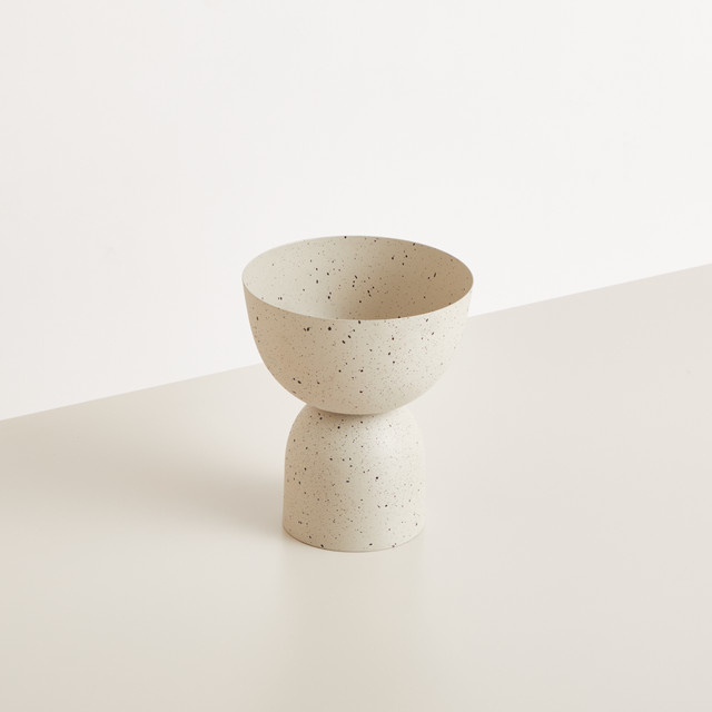 Moderne Metall Schale mit Sockel von BLUME2000 in Grau Gesprenkelt - Bild 1