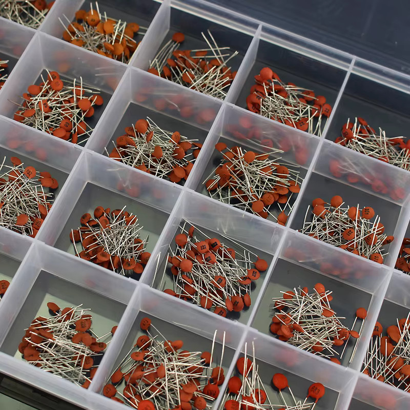 Keramikkondensator-Set mit 300 bis 960 Stück, Kapazitäten von 2PF bis 0,1 UF, 50 V, elektronische Komponenten für DIY-Projekte - Bild 2