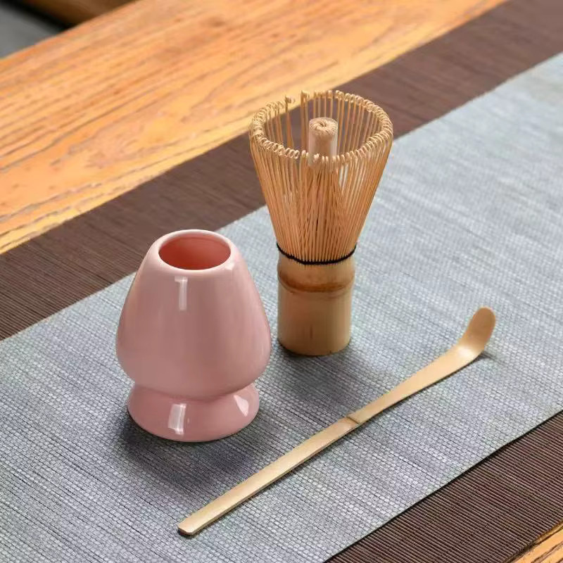 Matcha Set von SHISHI mit Bambus Schneebesen, Keramik Schüssel und Teelöffel in Pink - Bild 4