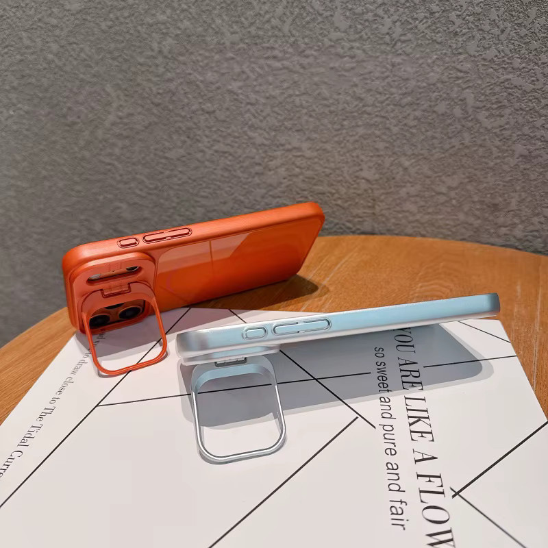 SUNWARD Magnetische Glas-Klapphülle mit Kameraständer für iPhone kompatibel mit MagSafe Wireless Charging in Gold und Orange - Bild 2