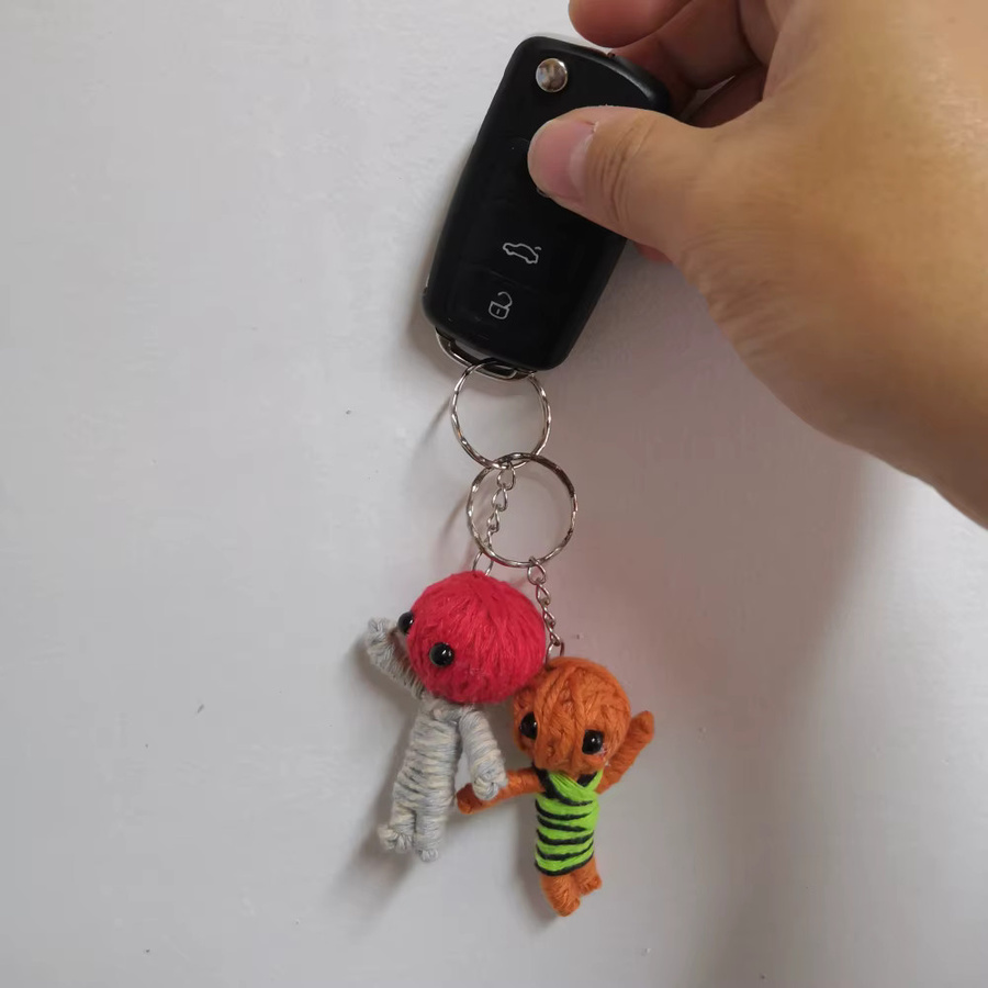 Voodoo-Puppe Schlüsselanhänger, 100 Stück, Mini-Strickmuster, Outdoor-Spielzeug - Bild 5