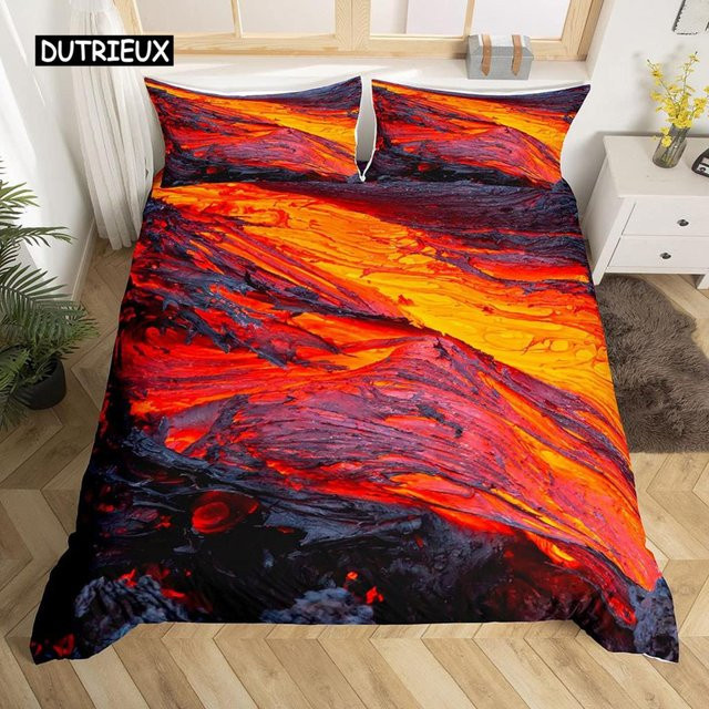 Bettwäsche-Set Vulkan Königin mit Lava-Motiv aus Polyester, 3-teilig, B/H: 150 x 200 cm - Bild 1