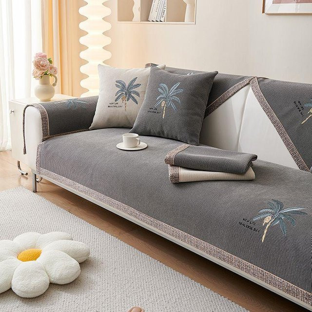 Super Six Chenille Sofakissen mit Bestickung im nordischen Design, Farbe Grau, B/B: 70 x 70 cm - Bild 1