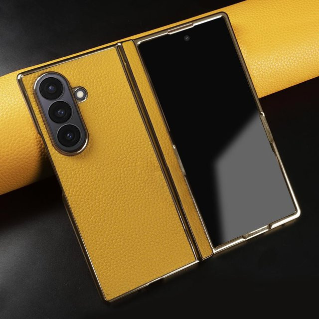Lychee Echte Lederhülle für Samsung Galaxy Z Fold 7, Z Fold 6, Z Fold 4 und Z Fold 3 in Gelb - Bild 1