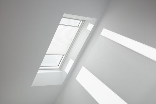VELUX Plissee in Weiß, semi-transparent mit Montagematerial - Bild 1