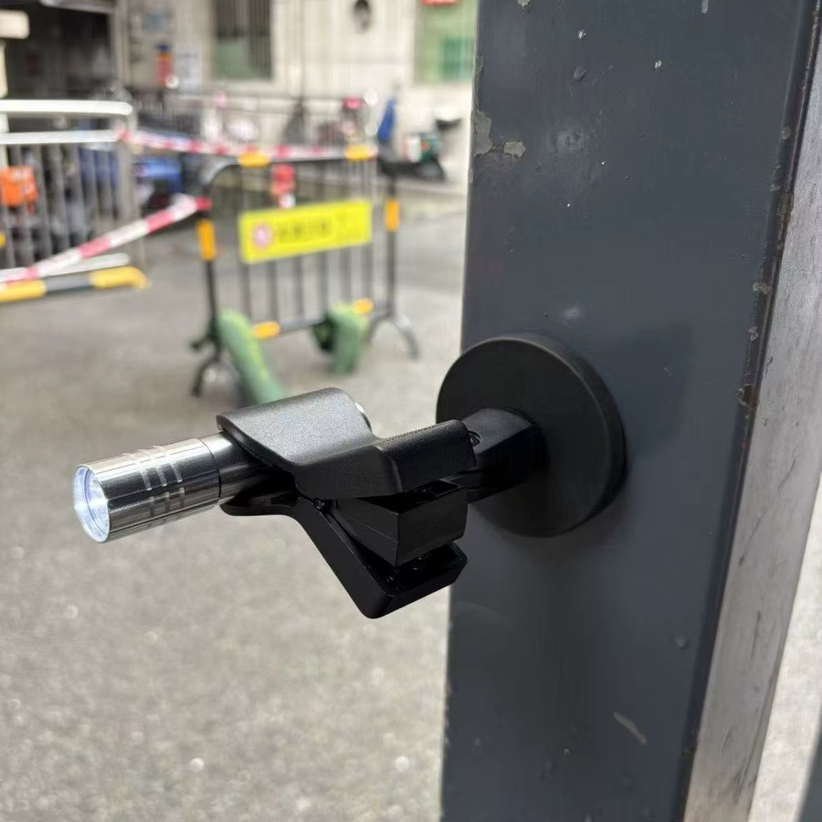 Universeller Ventilator- und Taschenlampen-Ständer mit Mikrofonhalterung, 360 Grad drehbar und magnetisch, Schwarz - Bild 2