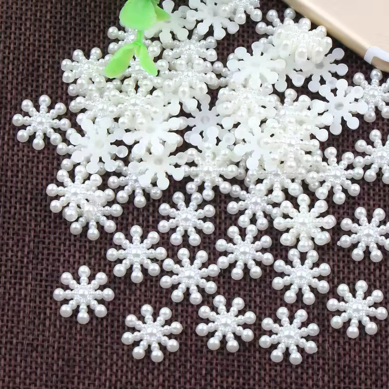 Ywbeads 100-teiliges Set beige Perlen-Schneeflocken aus Kunststoff für Hochzeiten, Weihnachten und Feiertage - Bild 2