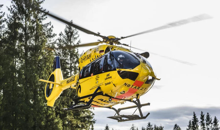 Revell Airbus H145 ADAC/REGA Luftrettung Helikopter Bausatz, 1:32, ab 14 Jahren - Bild 4