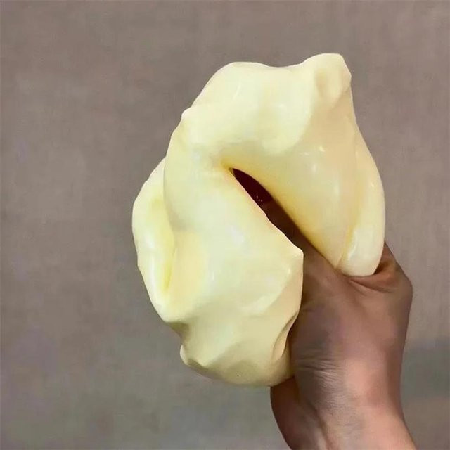 Käse-Quetschspielzeug, Weicher Quetsch-Stressabbauball, 1/3 Stück, beige - Bild 1