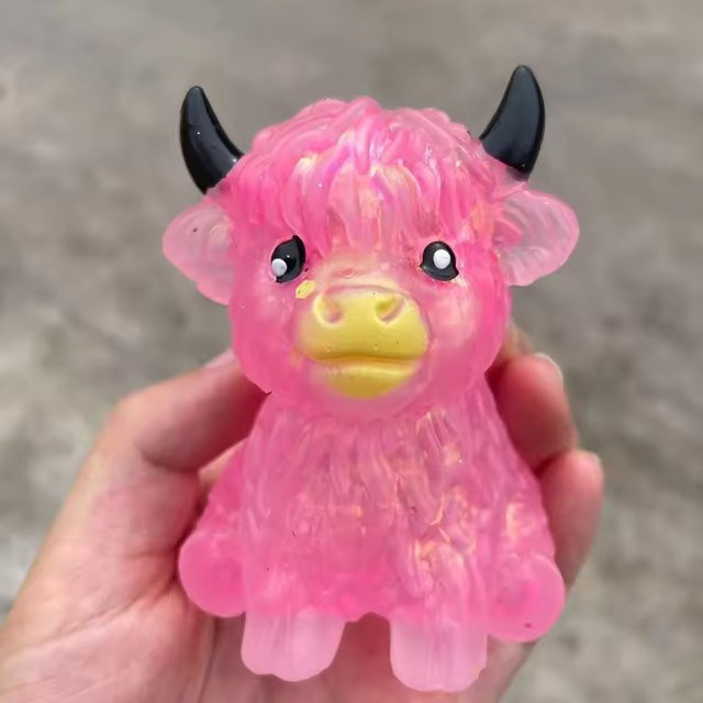 CELEBON Glitzer-Hochlandrind Stressball, Squishy-Quetschspielzeug - Bild 1