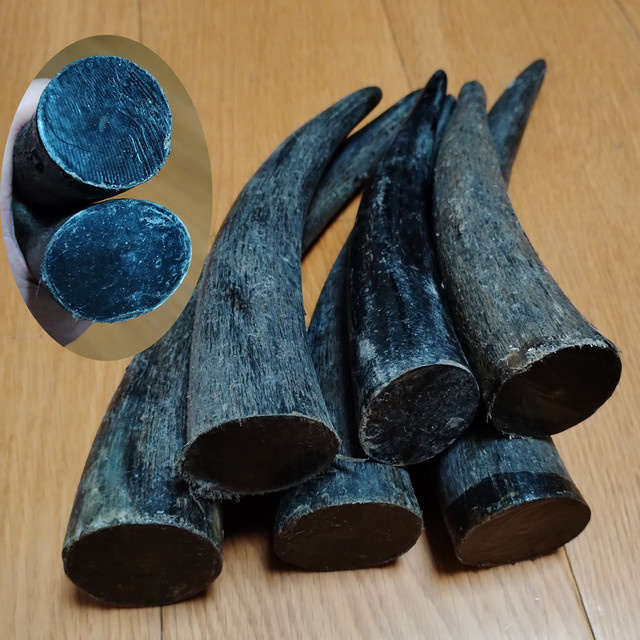 Authentisches schwarzes Yak-Horn als rohes Gravurmaterial für Buddha-Perlen und Zigarettenspitzen, 1 Stück - Bild 1