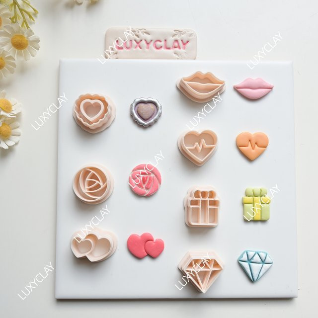 7-teiliges Set Valentinstag-Themenformen aus Kunststoff in Multicolor für die DIY-Herstellung von Schmuck und Ohrringen - Bild 1
