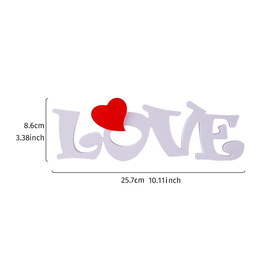 Dekorative Valentinstag-Tischdekoration mit Snowboard-Schriftzug LOVE und rotem Herz in Rot und Weiß - Bild 3