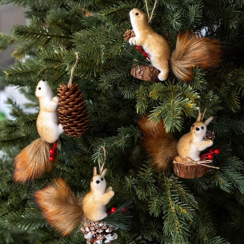 ZQNYCY Weihnachts-Hängeornament realistisches Eichhörnchen aus Stoff in Braun - Bild 6