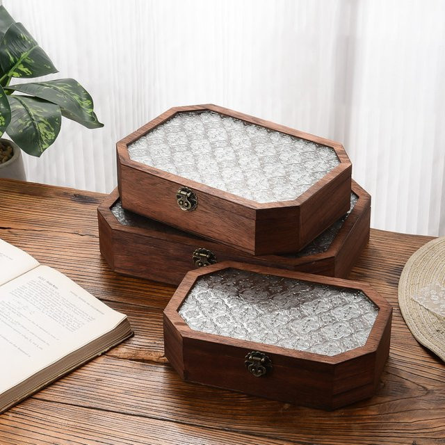 Holzhandwerk Apfelblüten Schmuckbox aus Holz und Glas mit Deckel für Ringe und Ohrringe - Bild 1