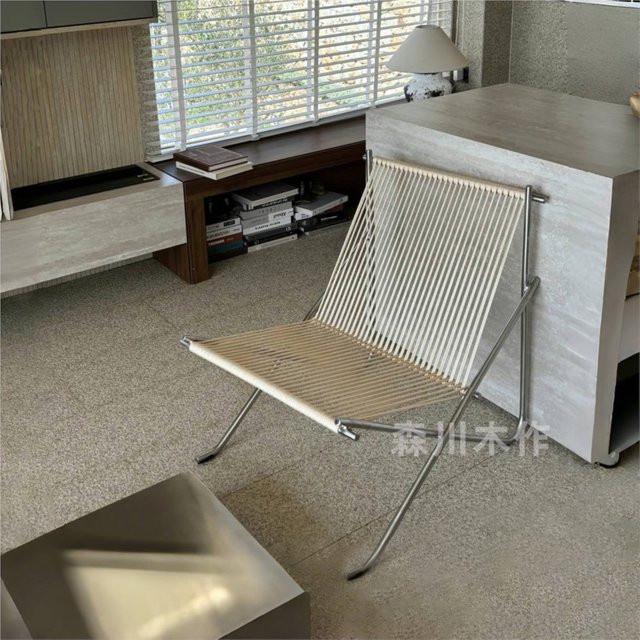 UOSU Bauhaus Freizeitstuhl in Beige mit Edelstahlrahmen und Armlehnen - Bild 1