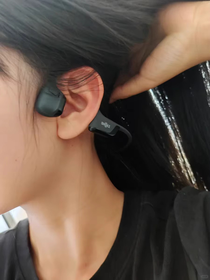 Shokz OpenRun Pro 2 S820 Knochenleitungs-Kopfhörer Open-Ear Sport-Funkkopfhörer mit Dualpitch 3D-Sound und IP55 Wasserdichtigkeit - Bild 2