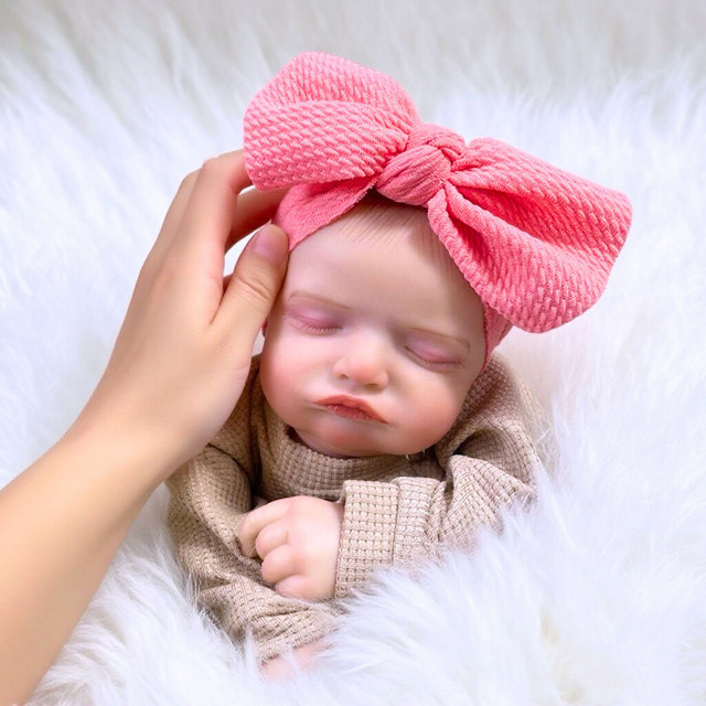 MRB Rosalie Reborn Babypuppe 18 Zoll mit handgemaltem 3D-Hautton in Multicolour - Bild 1