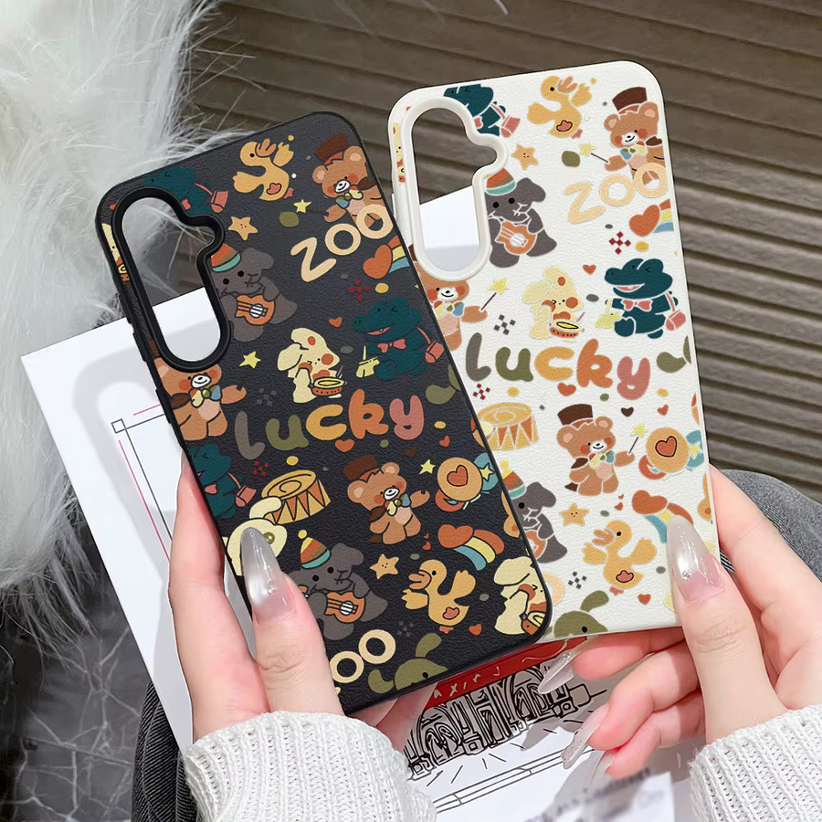 AKABEILA Lederhülle mit Cartoon-Tier-Design für Samsung Galaxy S25 Ultra S24 FE S23 A56 5G A55 A36 A53 A35 A34 A06 A07 A26 A16 A17 in Weiß und Multicolour - Bild 2