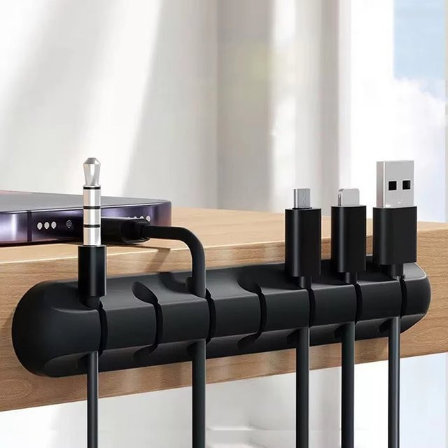 KAFNHCKA Kabelhalter-Clip aus Silikon und Kunststoff in Schwarz für Kabelmanagement von Kopfhörern, Maus und USB-Ladekabeln - Bild 1
