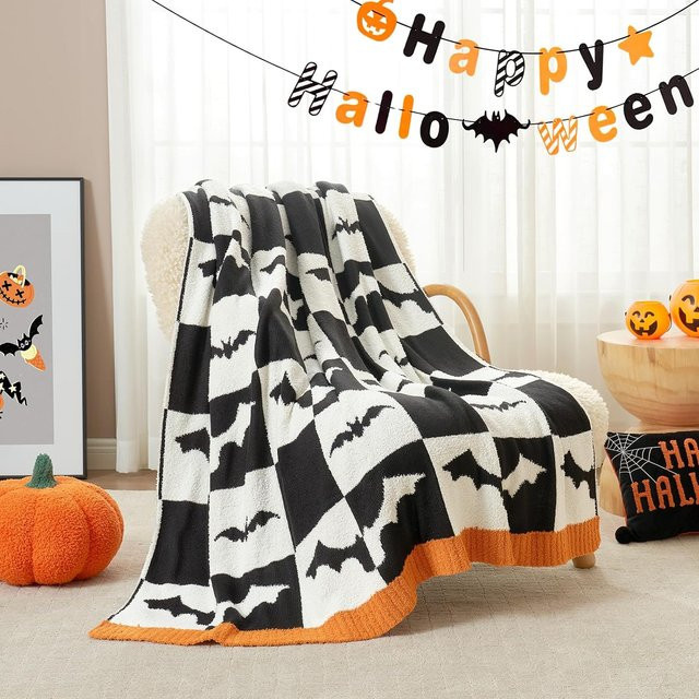 Snuggle Sac Halloween Überwurfdecke, schwarz-weiß kariert, ultraweiche Fledermausdecke für die Couch, B/H: 127 x 101 cm - Bild 1