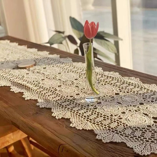 ILVISEST Handgehäkelter Tischläufer aus 100% Baumwolle mit Blumenspitze, Rechteckig, Weiß/Beige, B: 40 cm, L: 140 cm - Bild 1