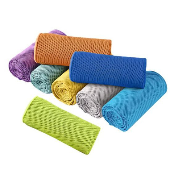 HOMEKA Kühlhandtuch in Violett, extra weich, schnelltrocknend und atmungsaktiv für Laufen, Yoga und Training - Bild 4