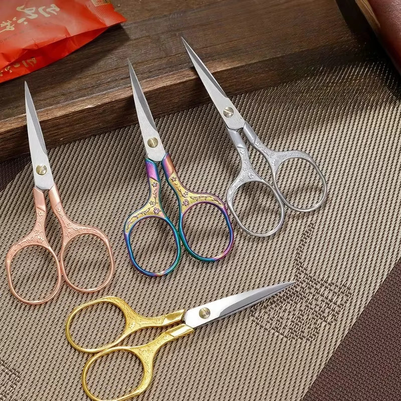 Retro Zakka Vintage Schere aus Edelstahl in Gold für Nähen, DIY und Stickerei - Bild 1