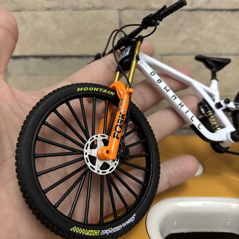 TANGUAYA Modell-Legierungsfahrrad, 1:8, Metall, Bunt / Mehrfarbig - Bild 3