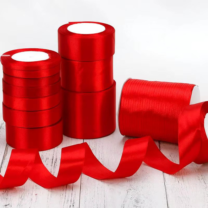 Rotes Satinband für Dekoration, Geschenkverpackung und DIY-Projekte - Bild 3