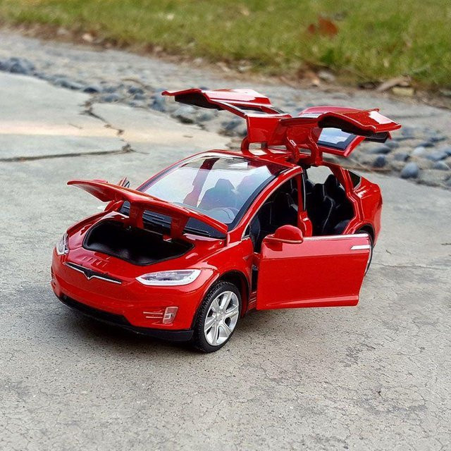 Linyi toy car Modell S Modell 3, Spielzeugauto, 1:32, Metall, Rot, ab 18 Jahre - Bild 1