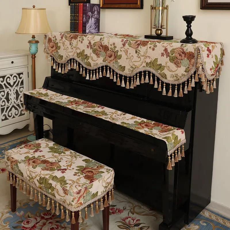 Super Six Klavierbezug aus europäischem Jacquard-Chenille mit Vintage-Blumenmuster und Perlenquaste, Farbe: Multicolour, B/T: 56 x 36 cm - Bild 2