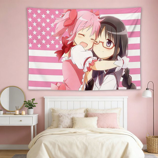 Madoka & Homura Hugging USA Flag Wandbehang aus Polyester, Mehrfarbiger Textil-Wandbehang für dein Schlafzimmer und Wohnzimmer, B/H: 40 x 60 cm - Bild 1