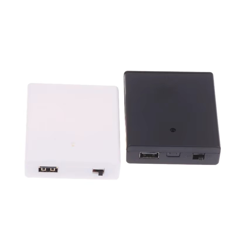 SDJZT USB Batteriehalterung für 4 AA Batterien in Schwarz als tragbare Mini Batteriebox für LED Streifen Licht Zubehör - Bild 1
