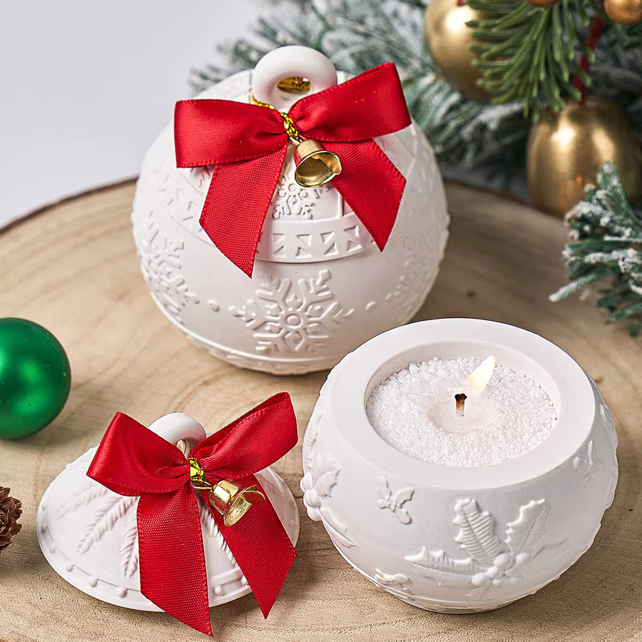 Runde Silikonform von UDOCOOL für Weihnachtsgläser mit Beeren- und Schneeflocken-Relief in Rot und Weiß - Bild 4