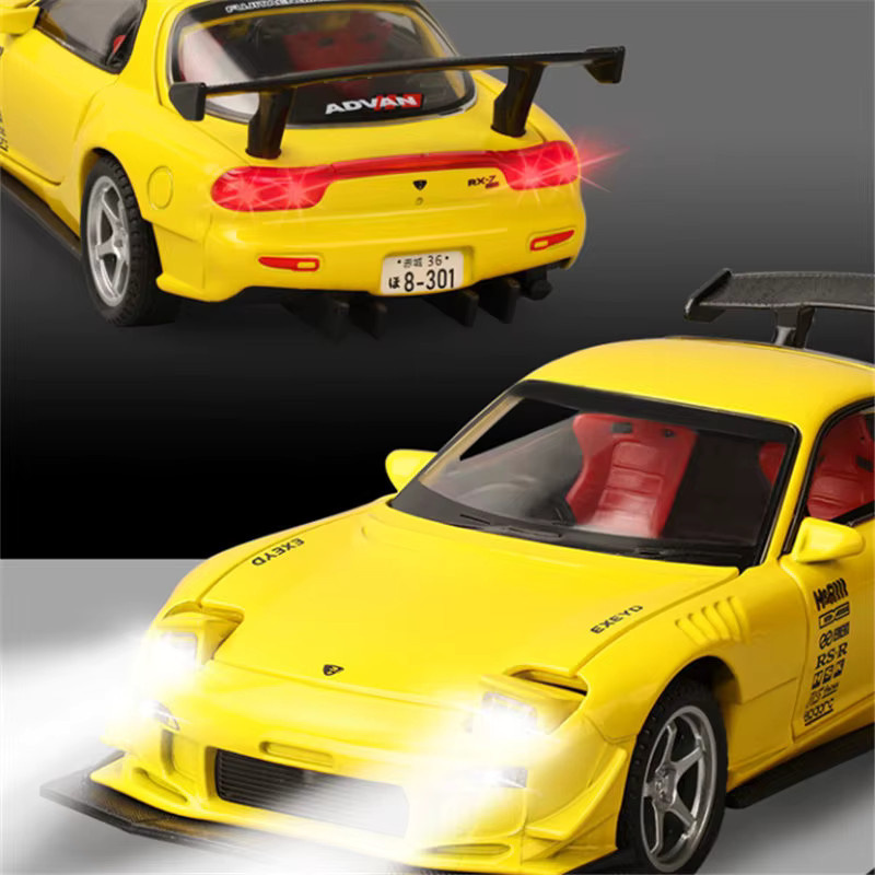 MAKEDA Mazda RX7 FD3S Super-Sportwagen Modell, 1:32, Metall, mit Sound und Licht - Bild 2