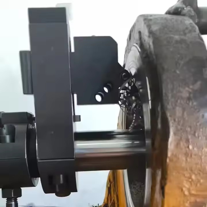 Tragbares Leitungsbohrflansch-Werkzeug mit Blick auf den Kopf für Durchmesser 35 mm, 40 mm, 45 mm und 50 mm - Bild 2