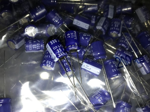 Chemi-Con LXZ Elektrolytkondensator 330uF 25V Ultra Low Impedance B/D/H: 12,5 x 10 mm - Bild 1