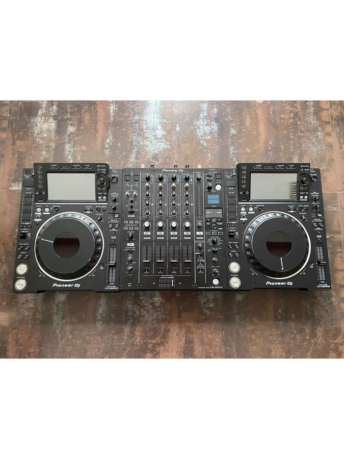 Pioneer DJ Set mit 2x CDJ-2000NXS2 Disc-Playern und DJM-900NXS2 Mixer in Schwarz - Bild 2