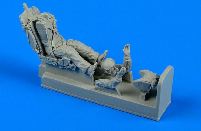 Aerobonus MiG-21 MF/Bis/SMT Pilot with ejection seat, Einzelfigur, 1:48 - Bild 1