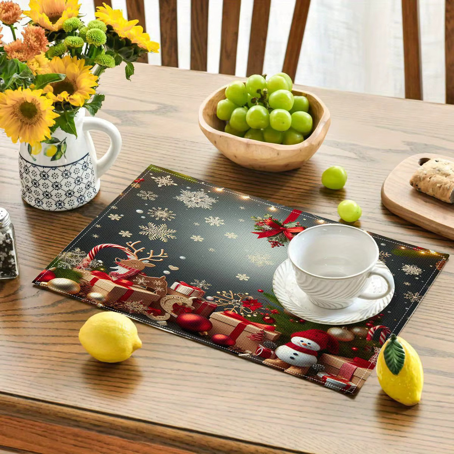 VIKAMA 4-teiliges Set wasserdichte Tischsets mit Weihnachtsmotiv zur Tischdekoration für Feiertage und Familienfeiern - Bild 2