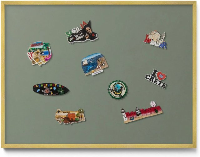 Tulup Magnettafel aus Blech für Sammlermagnete, Olivfarben mit Goldrahmen, B: 80 cm, H: 60 cm - Bild 1